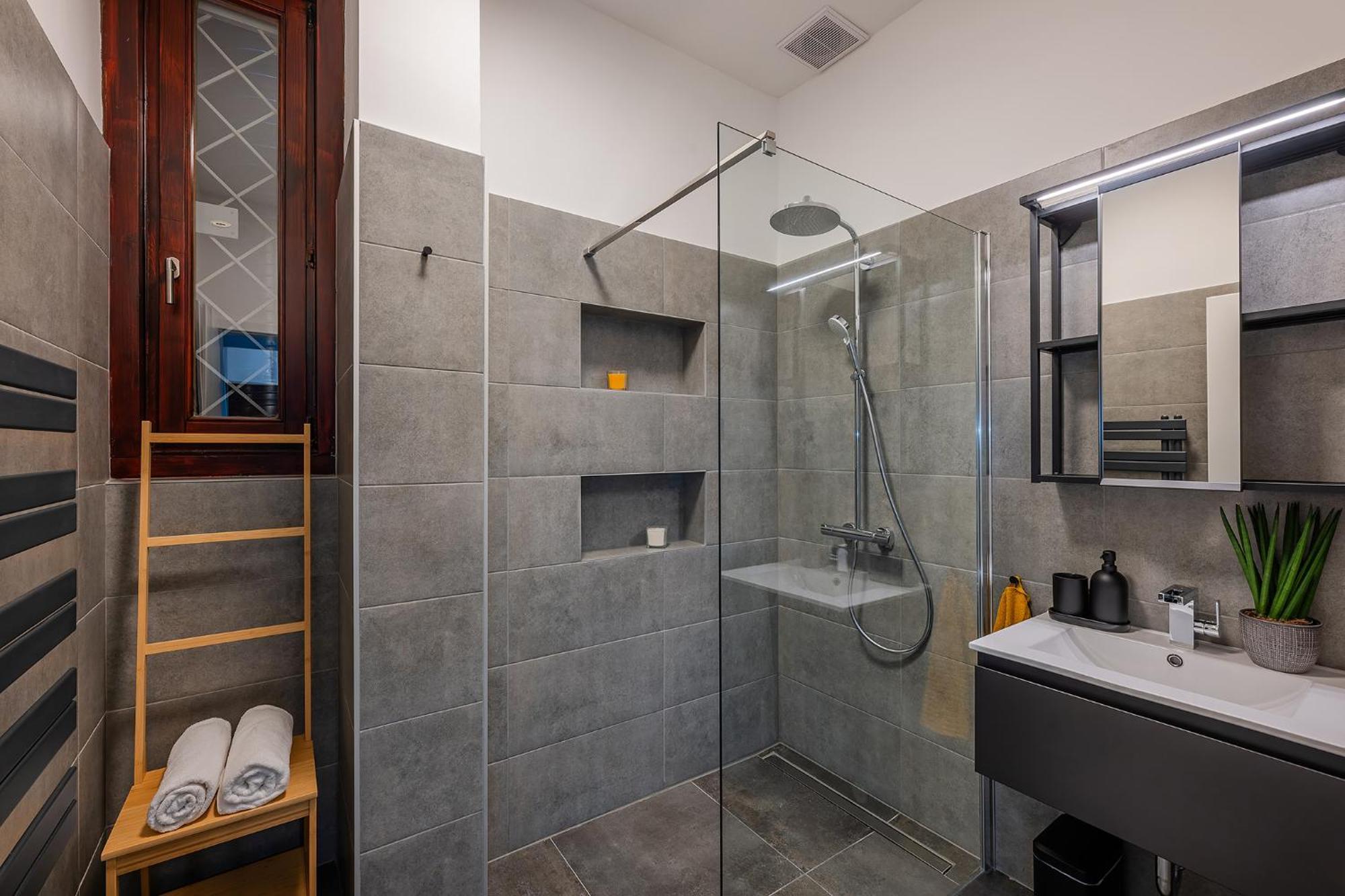 Liszt Modern Chic Apartment Budapest Eksteriør billede